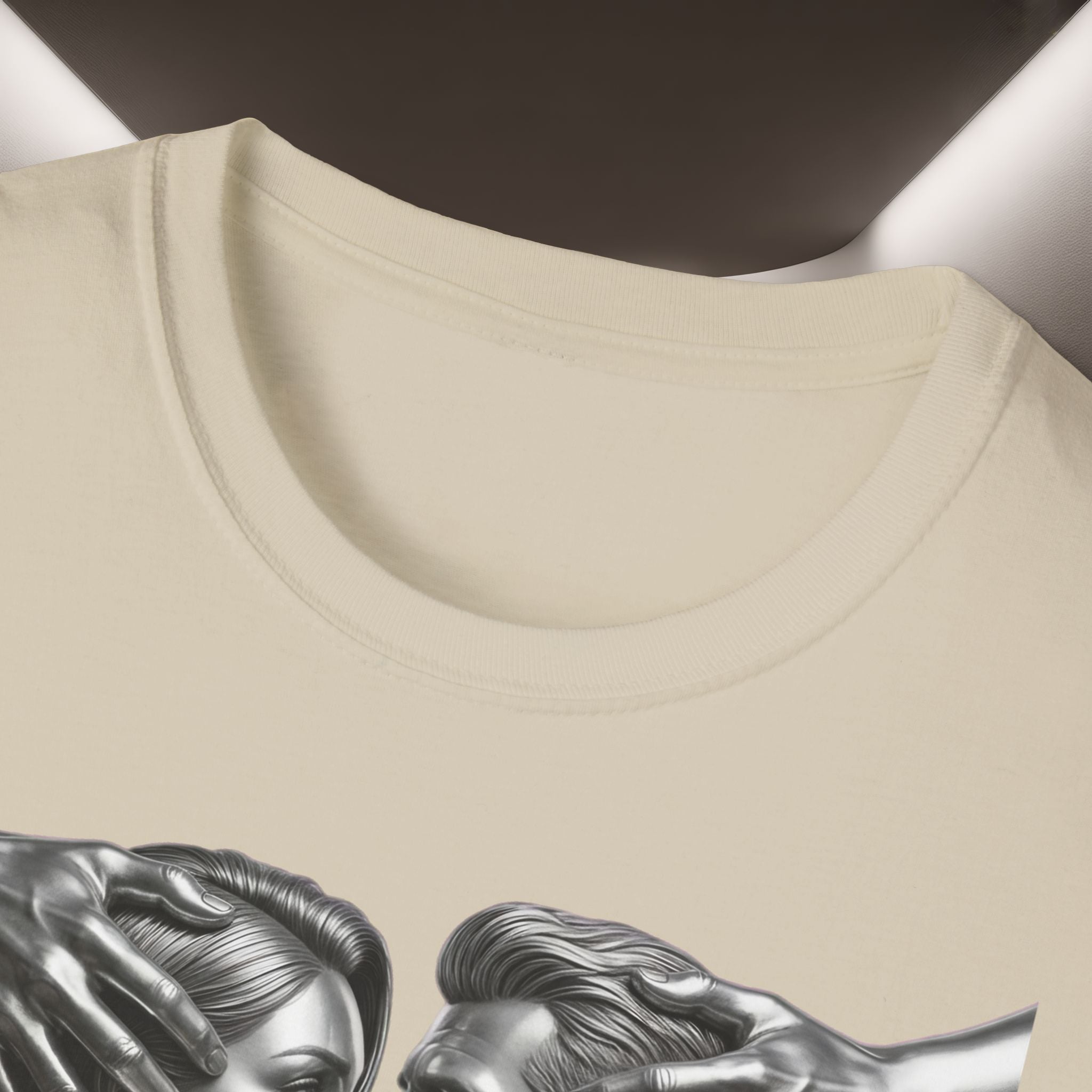 Baraye tarsidan be vaghte boosidan T-Shirt — Meaning: Because of the fear while kissing Tshirt