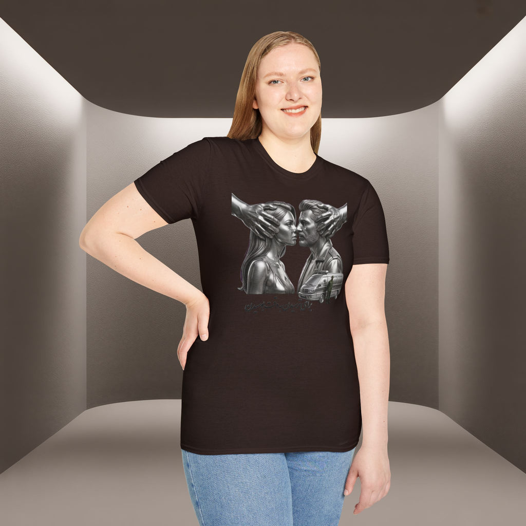 Baraye tarsidan be vaghte boosidan T-Shirt — Meaning: Because of the fear while kissing Tshirt